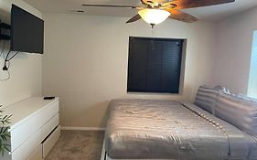 2 Master Suites/3 King Beds/4 Bath/Mins To Airport